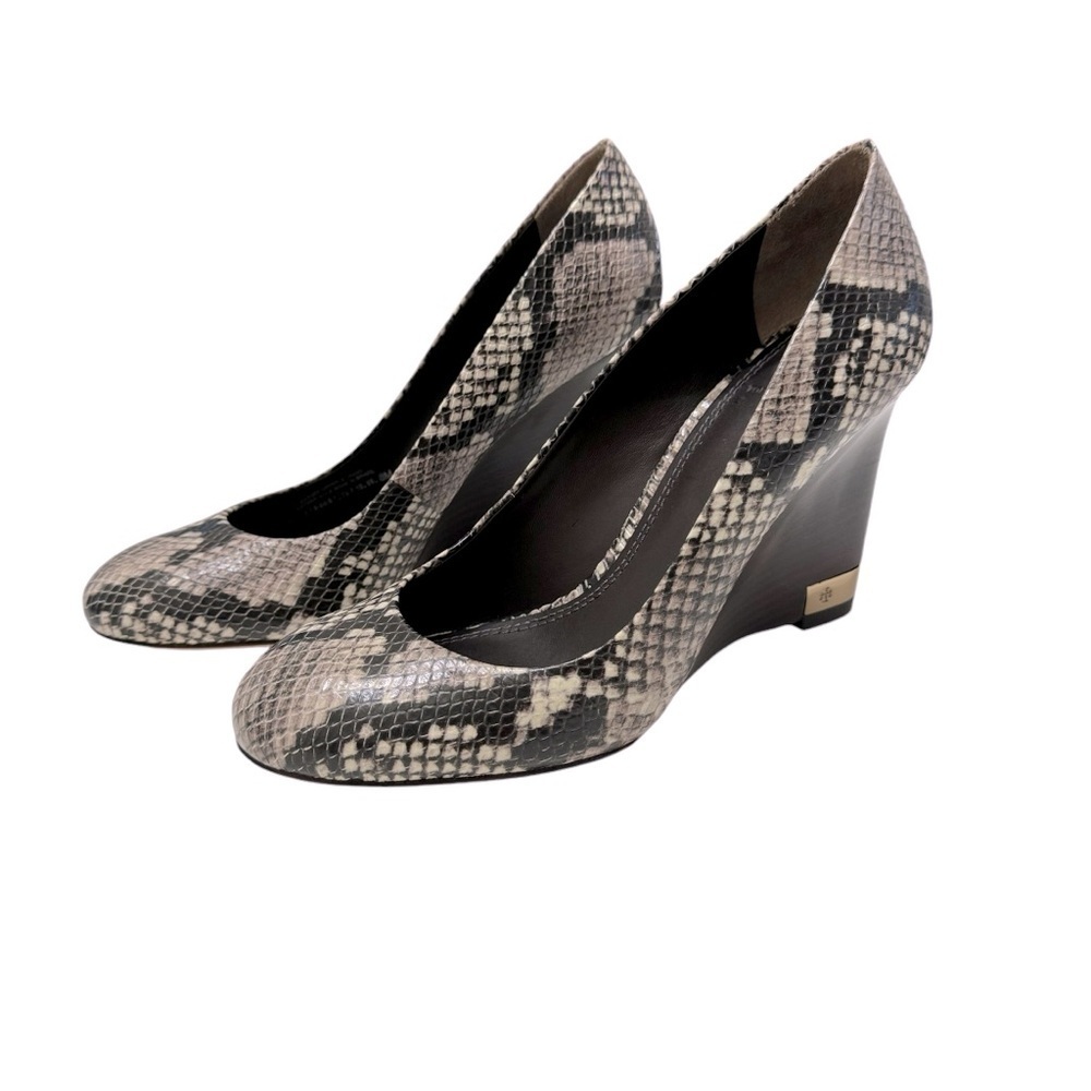 TORY BURCH Astoria Snakeskin Print Wedge Shoe Sz 8 - Picture 2 of 13